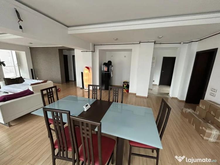 Apartament cu 3 camere decomandat în Tomis Nord