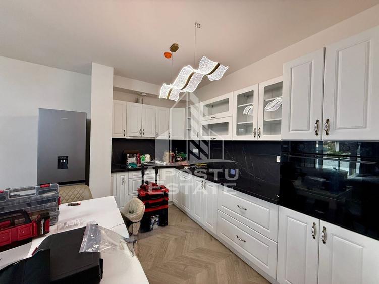 Apartament cu 2 camere semidecomandat, mobilat în Aradului