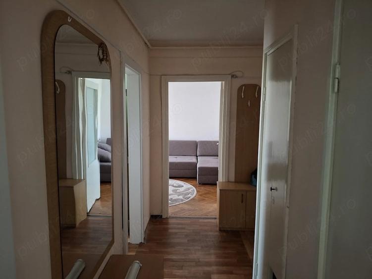 Apartament cu 2 camere decomandat în Cedonia