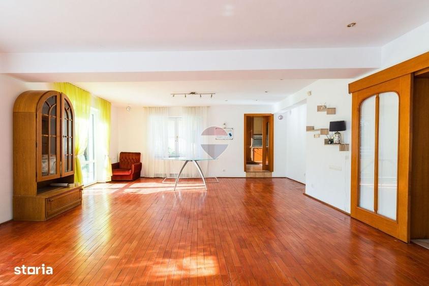 Casă cu 4 camere cu Teren 700 Mp în Bunloc