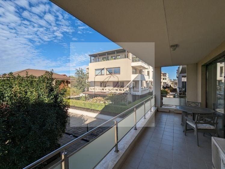 Apartament cu 3 camere decomandat, mobilat în Central