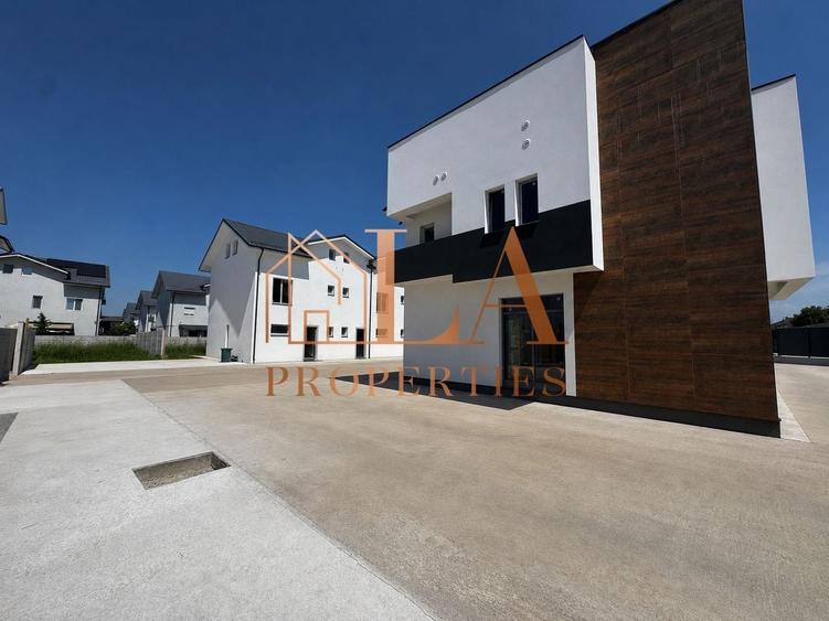 Duplex cu 3 camere cu Canalizare în Sud-Vest