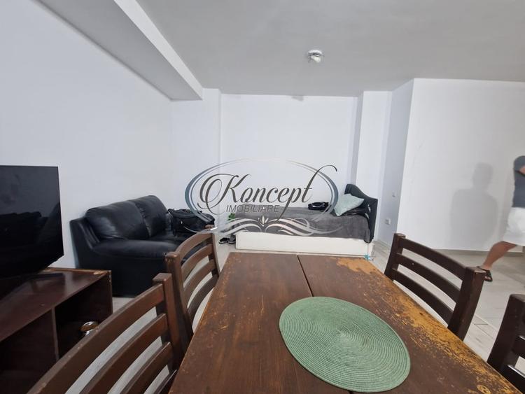 Apartament cu 3 camere semidecomandat, mobilat în Sopor