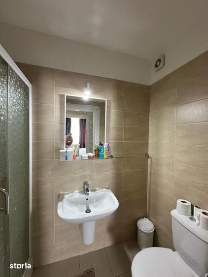 Apartament cu 3 camere, mobilat în Central