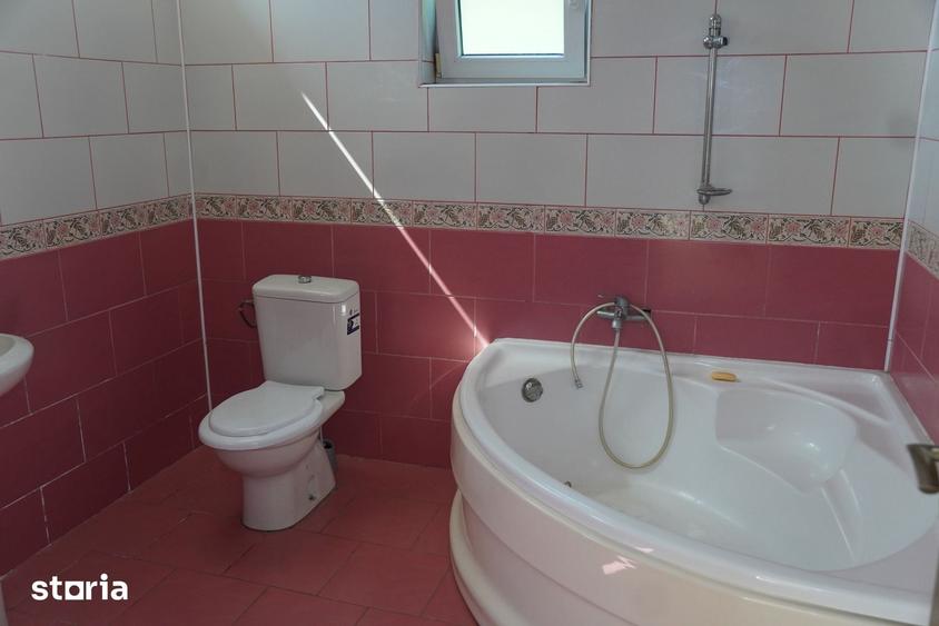Casă cu 7 camere cu Teren 270 Mp în Grozăvești