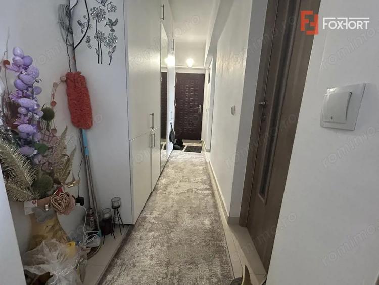 Apartament cu 3 camere semidecomandat, mobilat în Șag