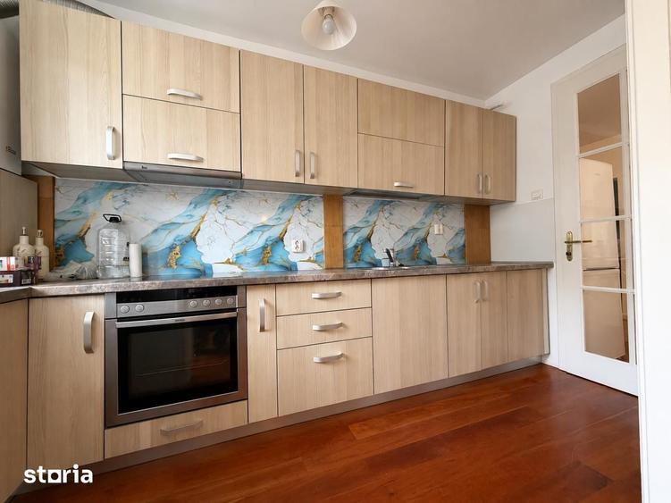 Apartament cu 3 camere în Lazaret