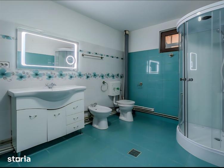 Casă cu 4 camere cu Teren 377 Mp în Central