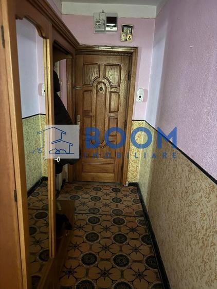 Apartament cu 2 camere decomandat în Căzănești (Râmnicu Vâlcea)