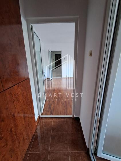 Apartament cu 2 camere semidecomandat, mobilat în Micro 16