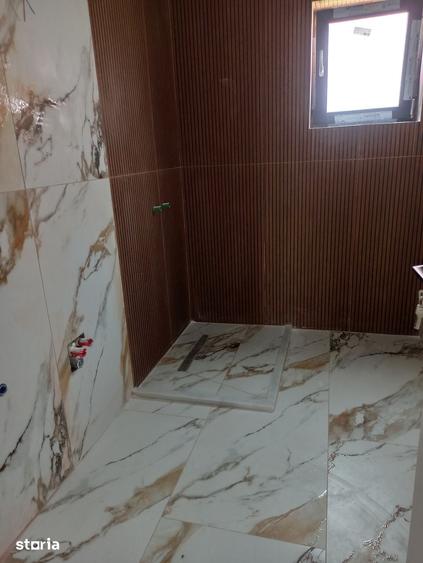 Casă cu 4 camere cu Teren 658 Mp în Ștefănești