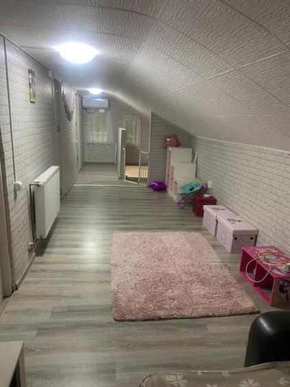 Casă cu 4 camere în Boldești