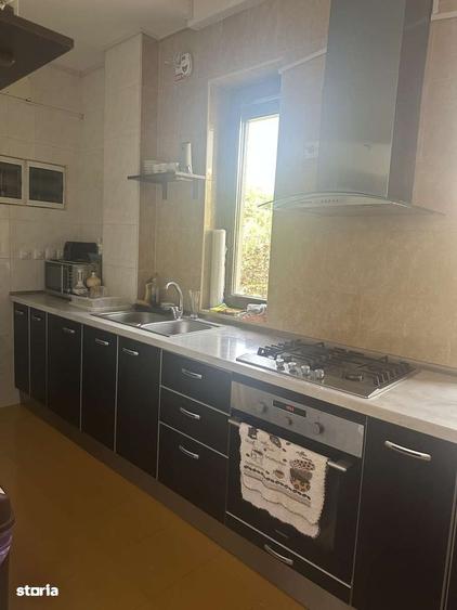 Casă cu 4 camere decomandat în Câmpina