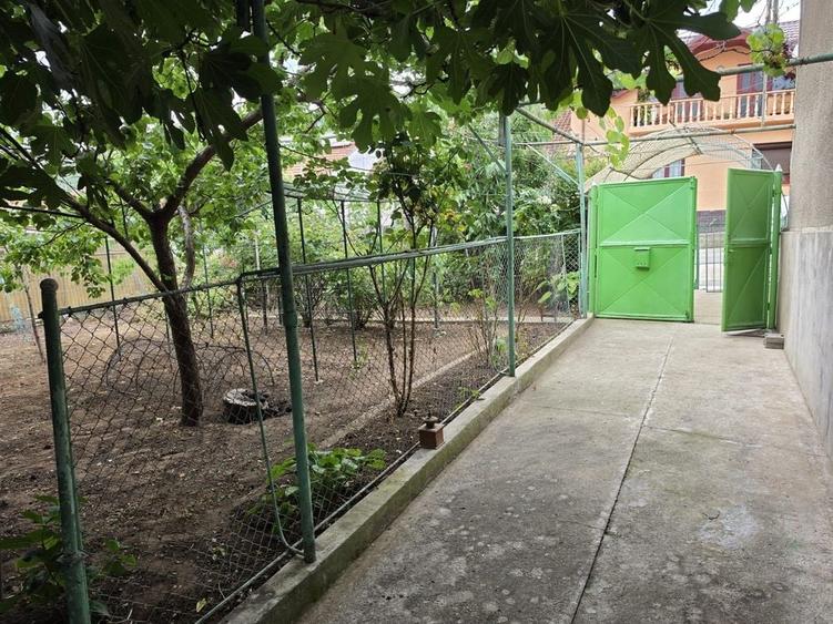 Casă cu 4 camere în Nord