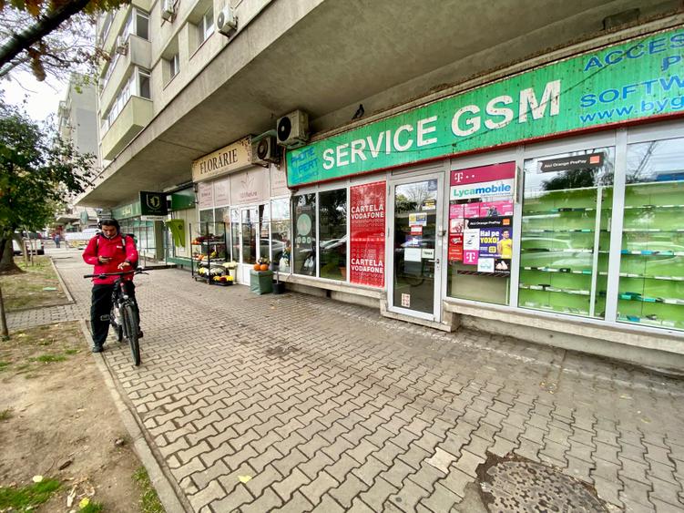 Spațiu comercial, de 90 mp, în Grivița