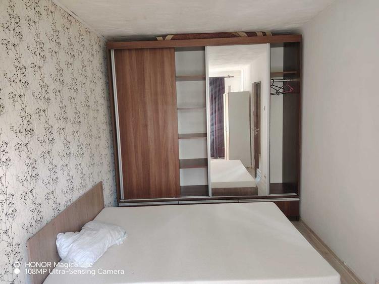 Apartament cu 2 camere semidecomandat în Km 4