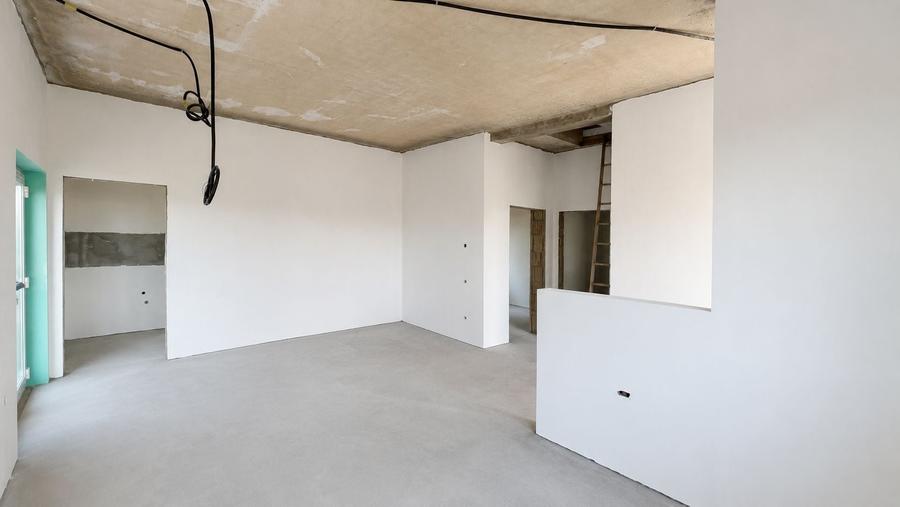 Duplex cu 3 camere cu Canalizare în Moșnița Nouă