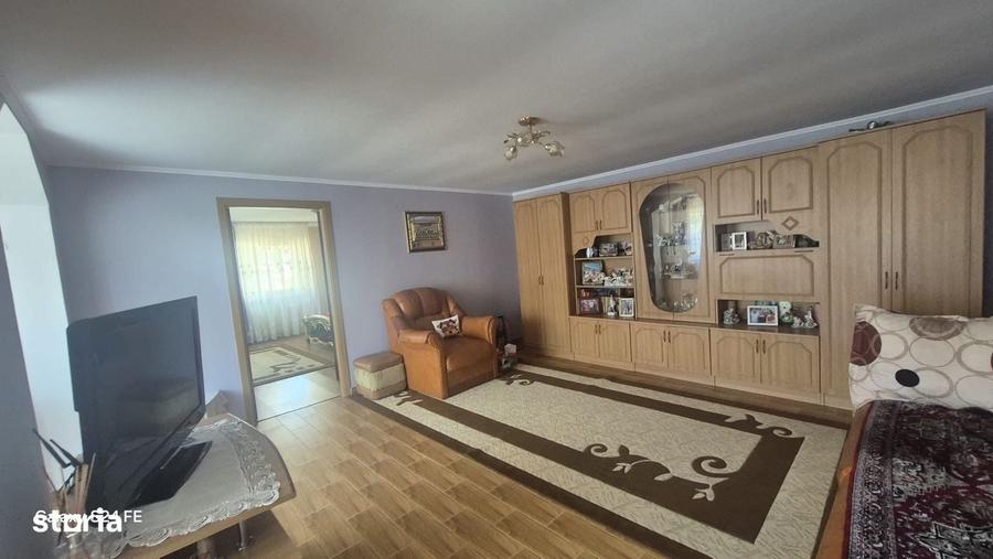 Casă cu 4 camere în Piatra