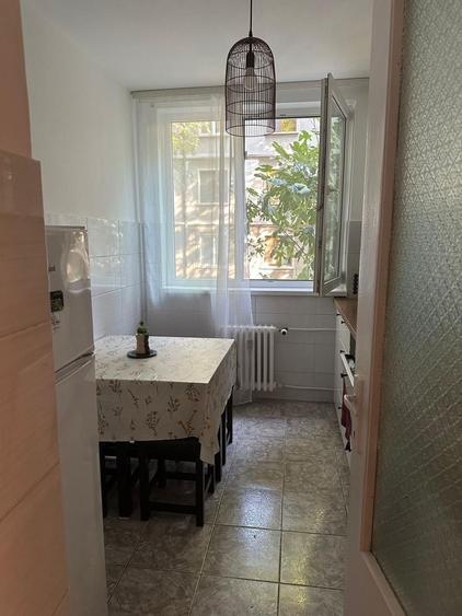 CASA DE CULTURA , 2 CAMERE MOBILAT, UTILAT, INCALZIRE RADET 300 EURO - 8