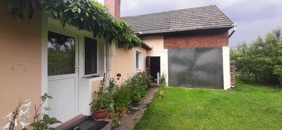 Casă cu 4 camere în Central
