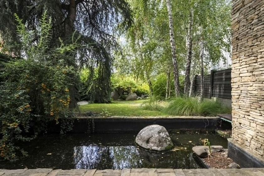 Casă individuală cu 5 camere cu Canalizare în Băneasa