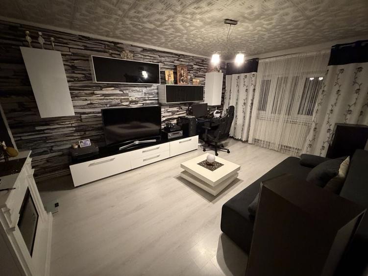 Apartament cu 3 camere în Central