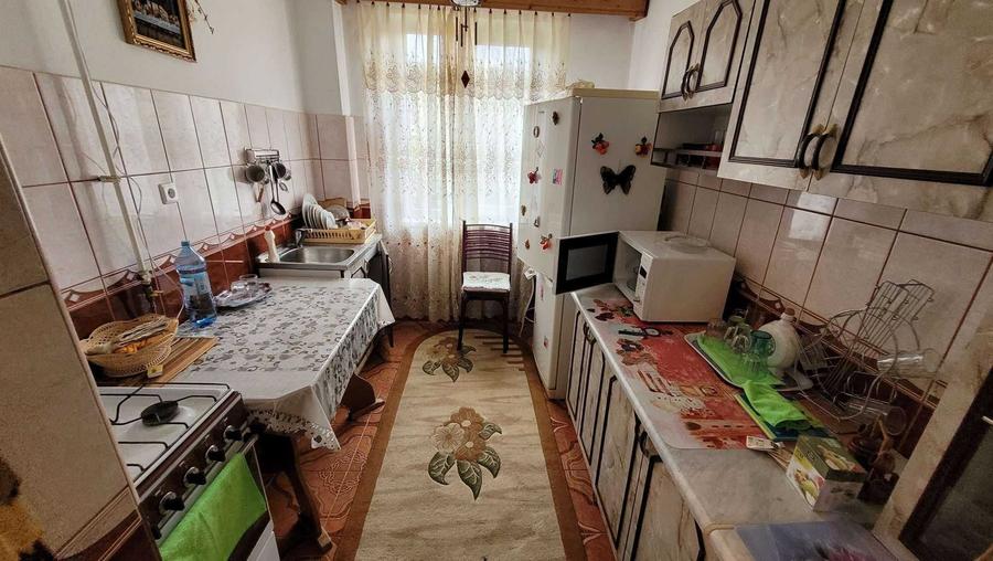 Apartament cu 2 camere nedecomandat în Petros