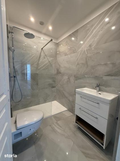 Apartament cu 3 camere decomandat în Valea Borcutului