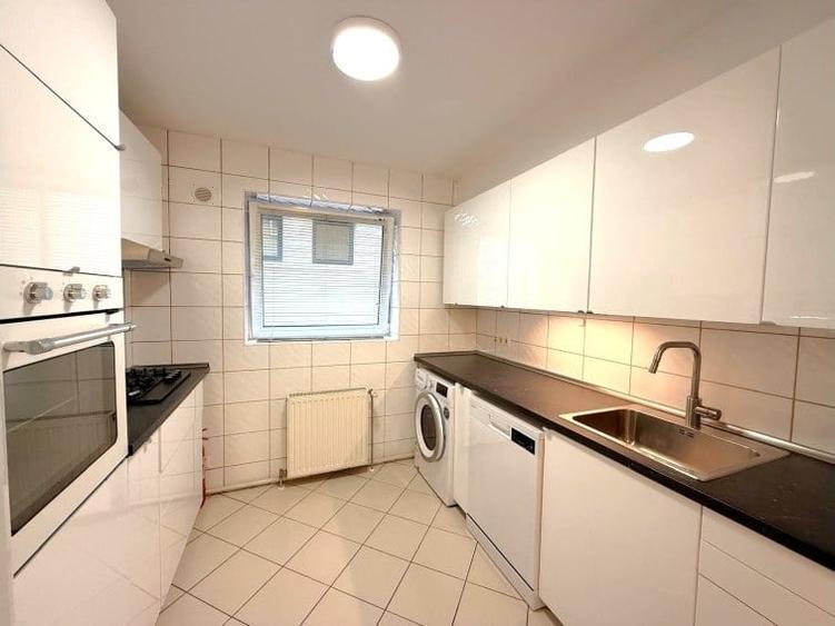 Apartament cu 3 camere în Primăverii
