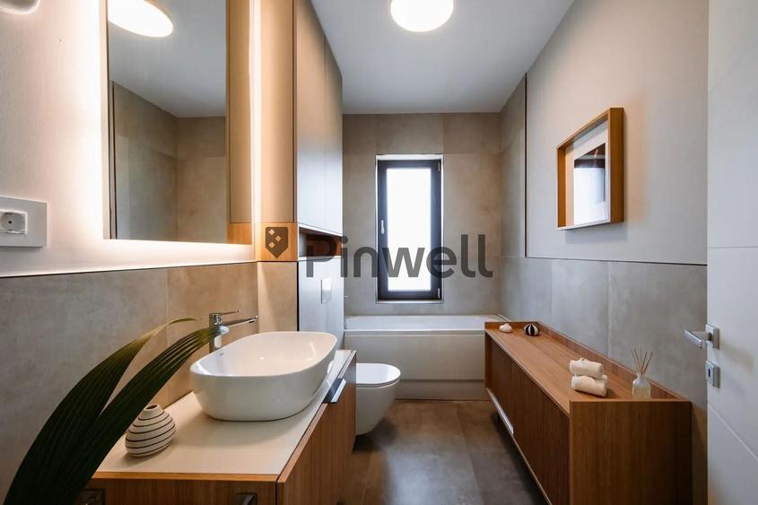 Casă individuală cu 4 camere cu Canalizare în Tunari