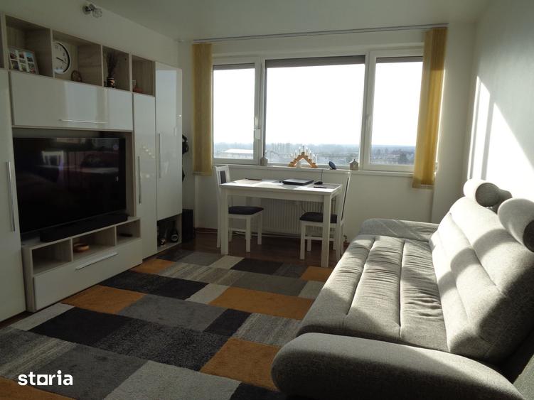 Apartament cu 2 camere decomandat în Romanilor
