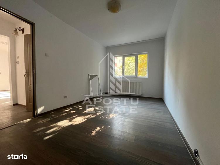 Apartament cu 2 camere semidecomandat în Girocului — fotografia 2