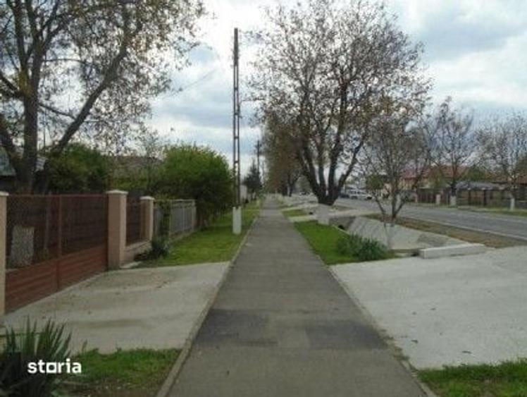 Casa si Teren Ivesti, cota parte 1/2, ID: R3070157 - 9