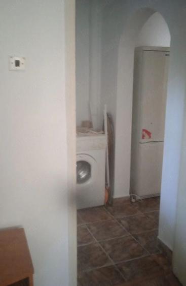 Apartament cu 2 camere decomandat în Micro 20