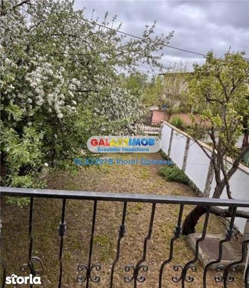 Apartament cu 3 camere decomandat în Dobroești