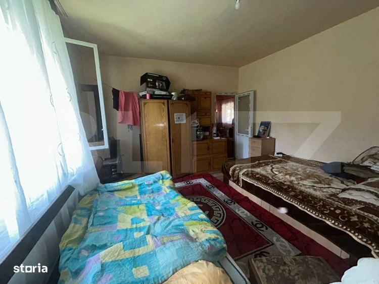 Casă cu 4 camere cu Teren 100 Mp în Jichișu de Jos