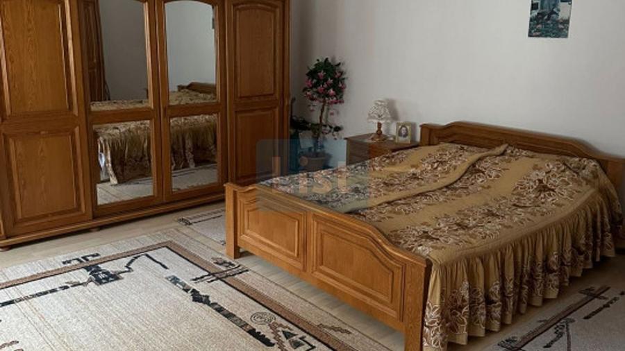 Casă cu 15 camere cu Canalizare în Lendt