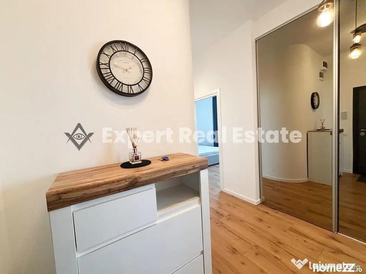 Apartament cu 3 camere decomandat în Tunari