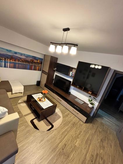 Apartament cu 2 camere decomandat în Dâmbu Pietros