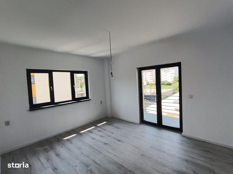 Apartament cu 2 camere decomandat în Bârnova