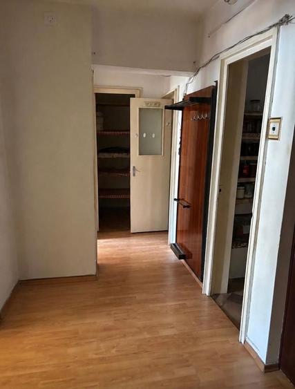 Apartament cu 2 camere decomandat în Tudor