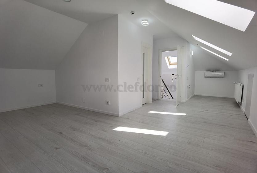 Casă individuală cu 6 camere cu Piscina în Iancu Nicolae