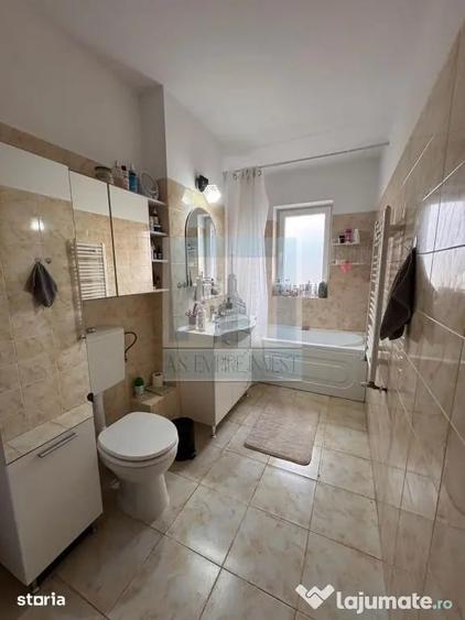 Apartament cu 2 camere semidecomandat în Sânpetru