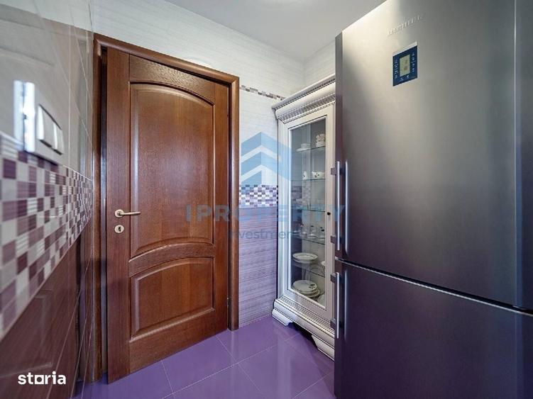 Apartament cu 4 camere în P-ța Unirii