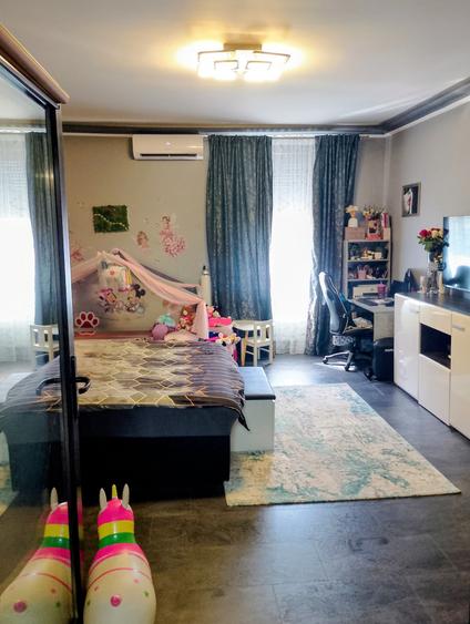 Apartament cu 2 camere decomandat în Take Ionescu