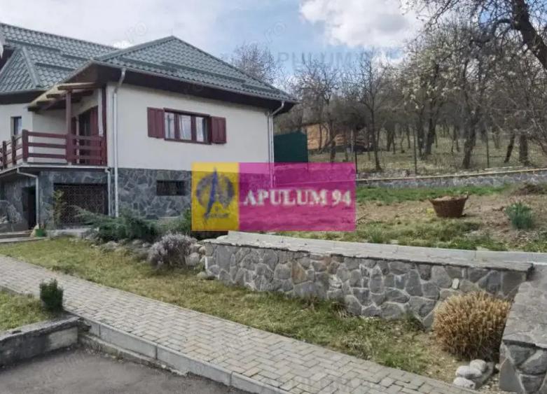 Casă cu 3 camere cu Teren 727 Mp în Poiana