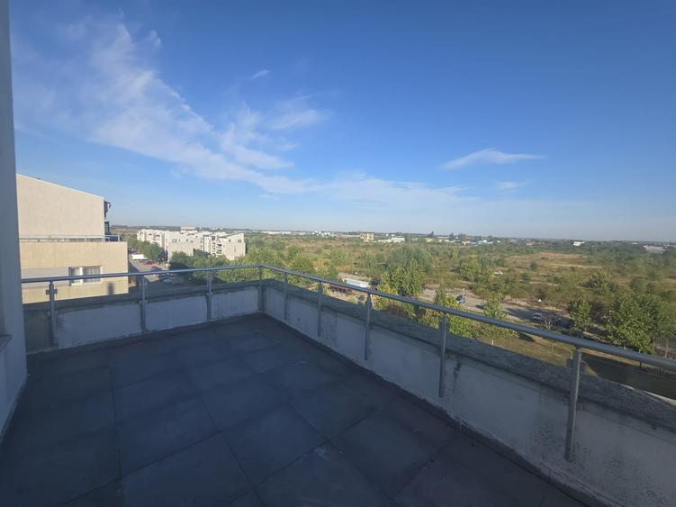 Apartament cu 2 camere decomandat în Băneasa