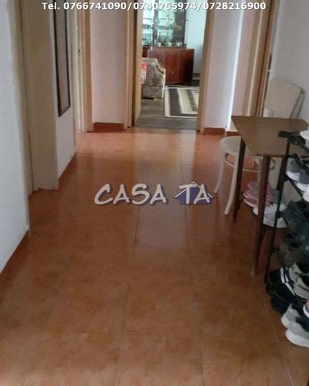Apartament cu 4 camere decomandat, mobilat în Unirii