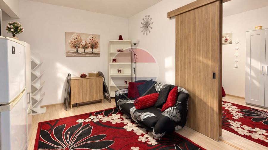 Apartament cu 2 camere nedecomandat, mobilat în Central
