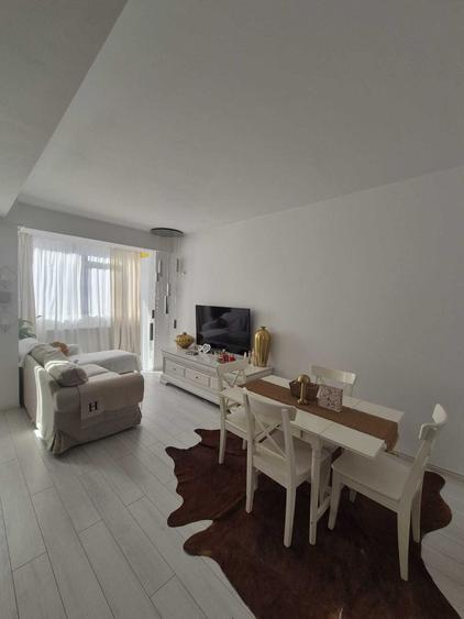 Apartament cu 2 camere semidecomandat în Central